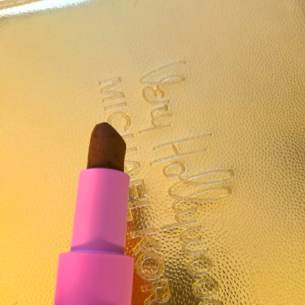 NIB Jeffree Star cosmetics Chocolate Fondue velvet trap lipstick 💄